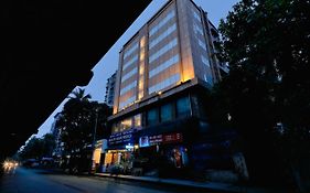 Hotel Ariana Residency